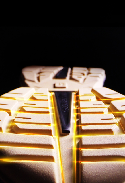 SELF CLEAN - daje stabilność i kontrolę każdego kroku.